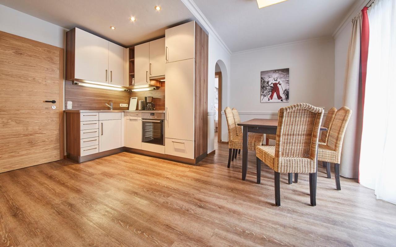 Huettl Relax Appartements Saalbach-Hinterglemm Esterno foto