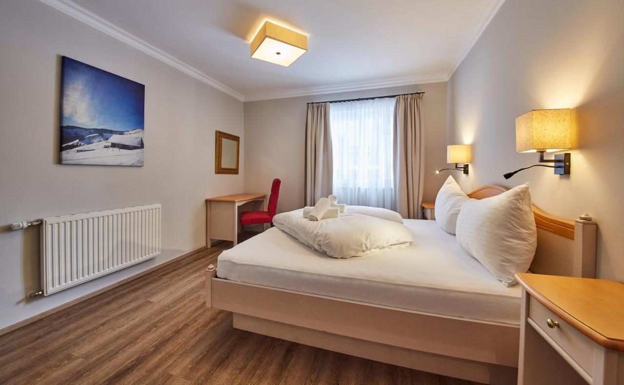 Huettl Relax Appartements Saalbach-Hinterglemm Esterno foto