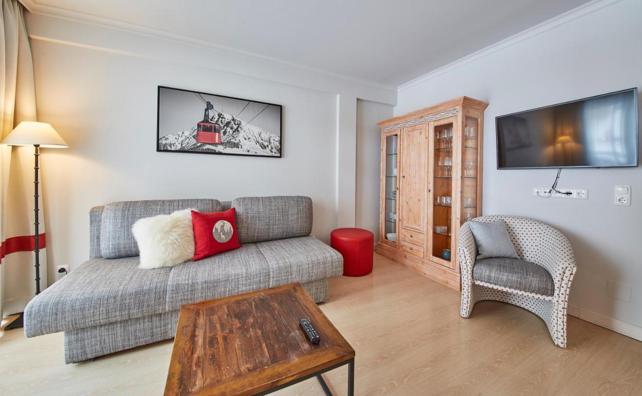 Huettl Relax Appartements Saalbach-Hinterglemm Esterno foto