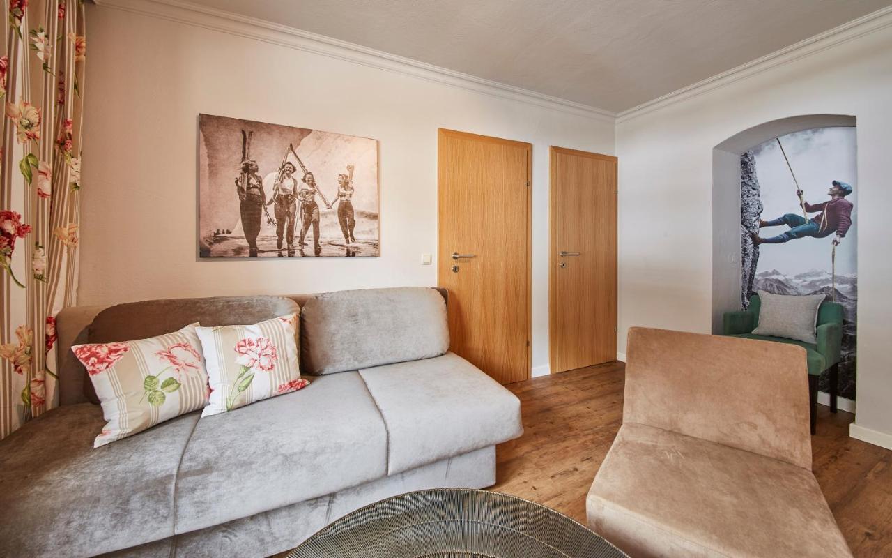 Huettl Relax Appartements Saalbach-Hinterglemm Esterno foto